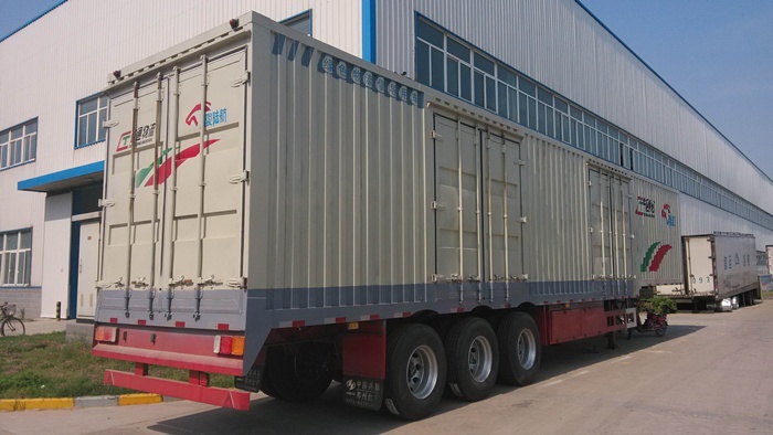 Container semitrailer